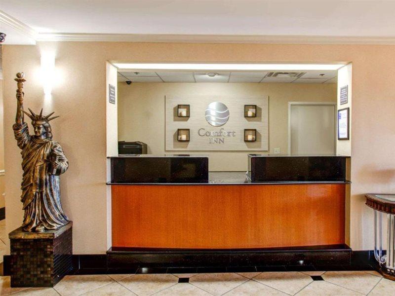 Comfort Inn Birmingham Homewood Екстериор снимка