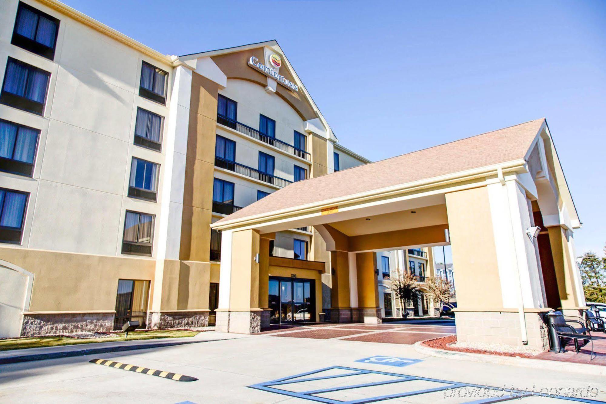 Comfort Inn Birmingham Homewood Екстериор снимка